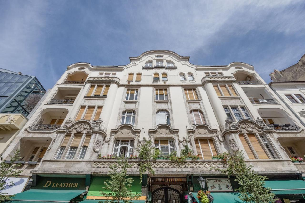 Appartement Walk To Vaci Street - Live In Lux Designer Apt W/ Amazing Views Boedapest