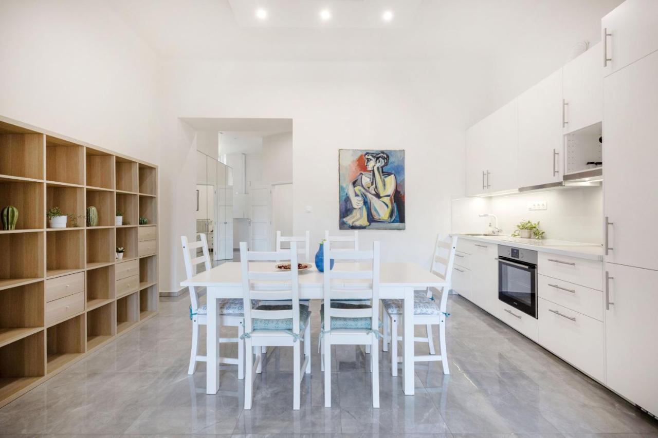 Appartement Walk To Vaci Street - Live In Lux Designer Apt W/ Amazing Views